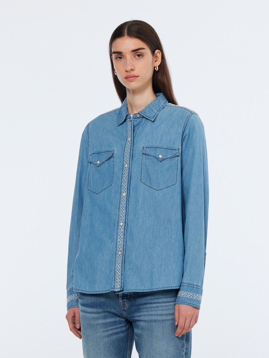 camicia in denim leggero slavato