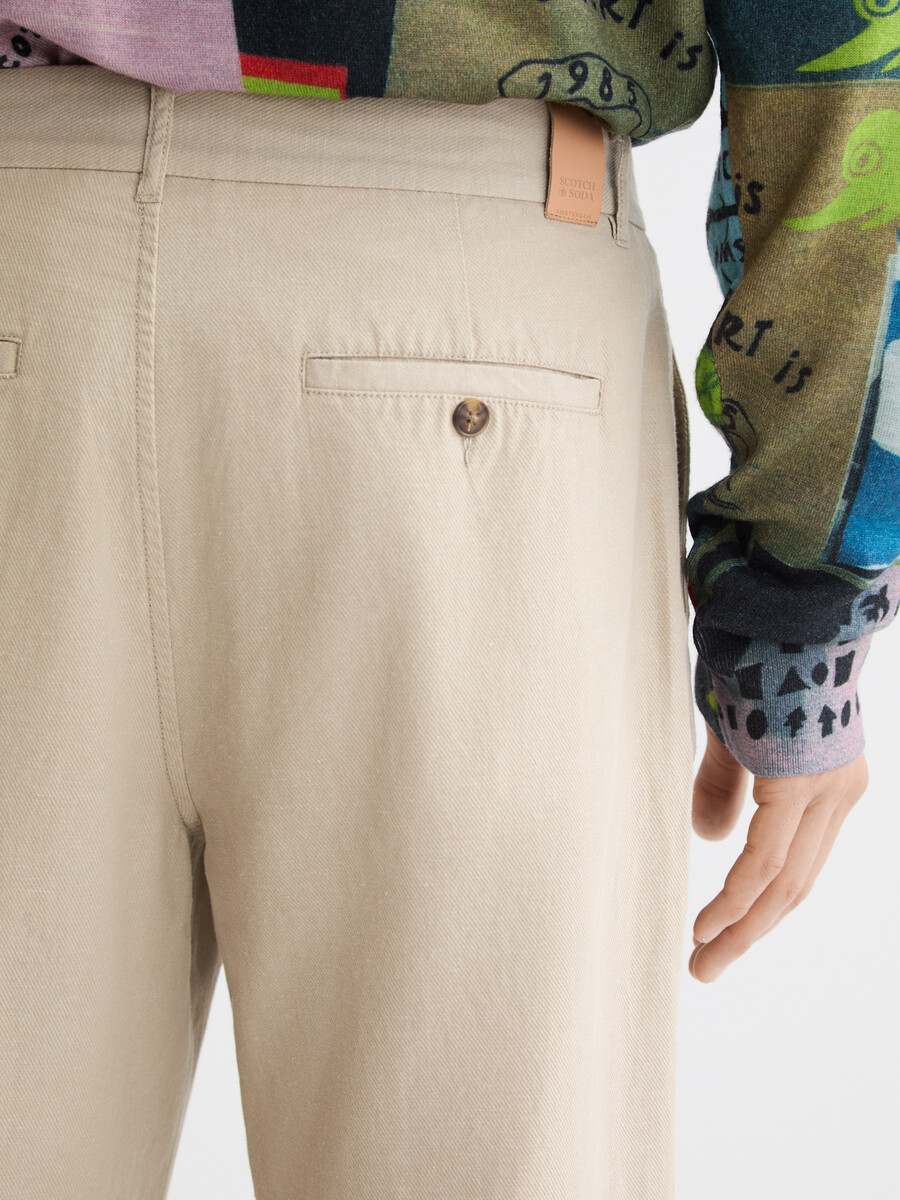 otis - chino in twill di cotone e lino dal taglio dritto e rilassato