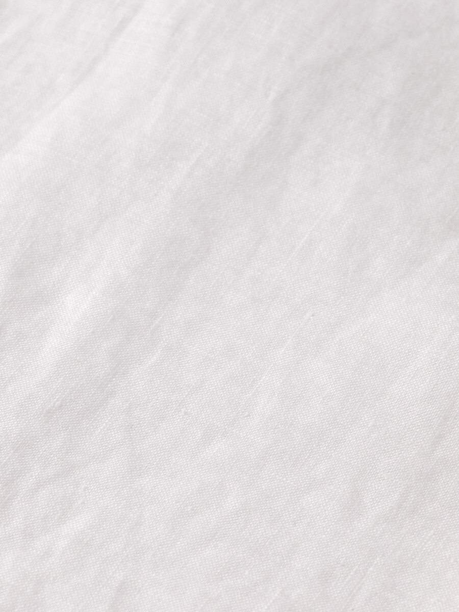 essentials — camicia in lino con collo alto