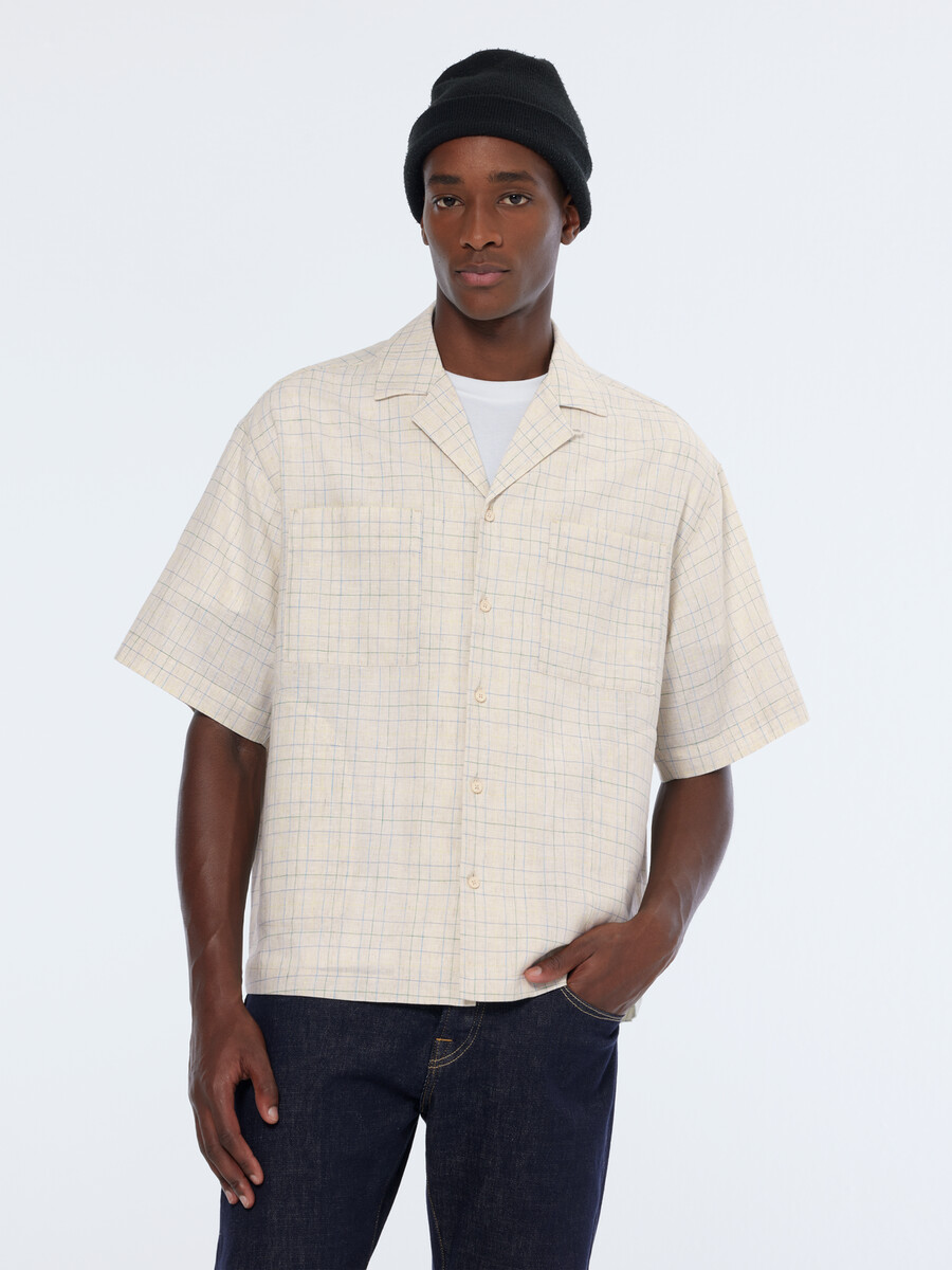 camicia a quadri tinta in filo dal taglio rilassato