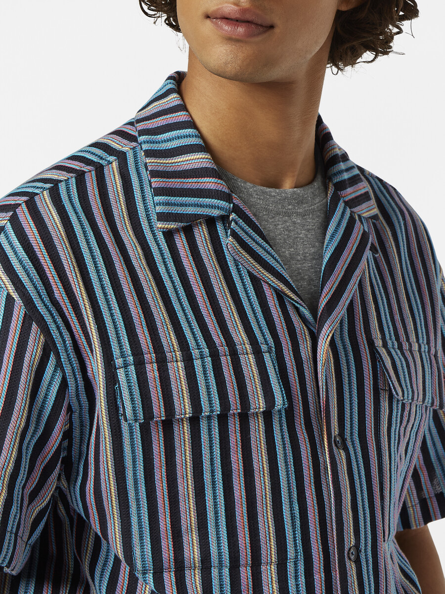 camicia jacquard a righe a maniche corte e vestibilità rilassata