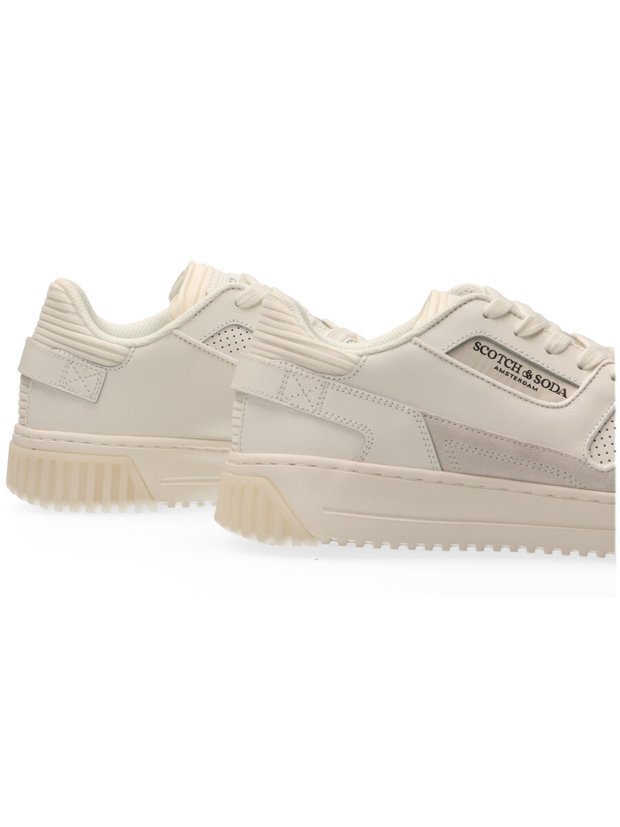 nuove scarpe da ginnastica da tazza