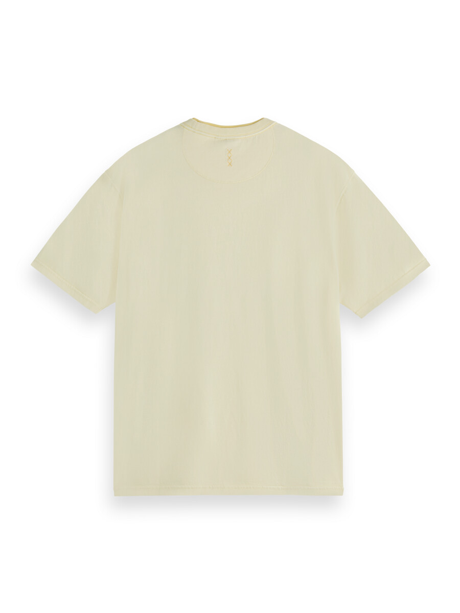 t-shirt vestibilità comoda con tintura in capo