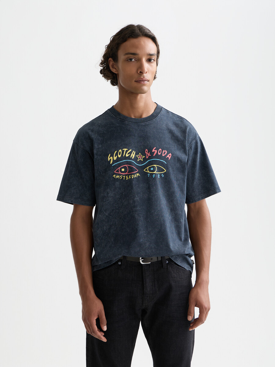 t-shirt rilassata con grafica frontale lavata a neve