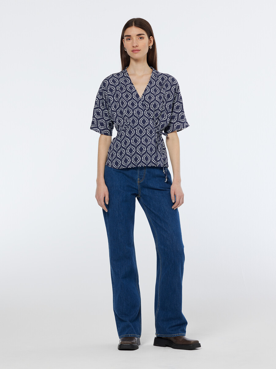 top avvolgente in jacquard