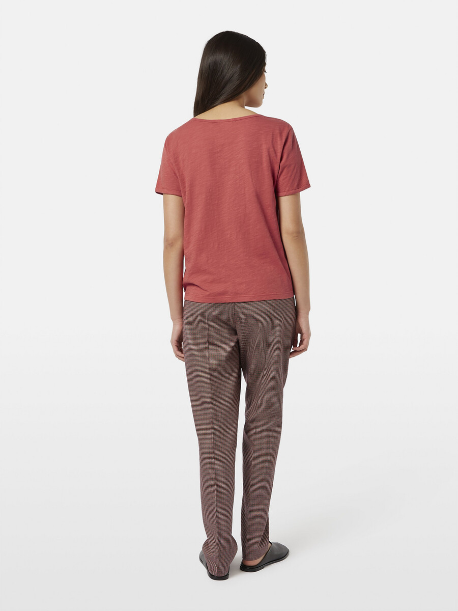 t-shirt regular fit con scollo a u e lavorazione slub